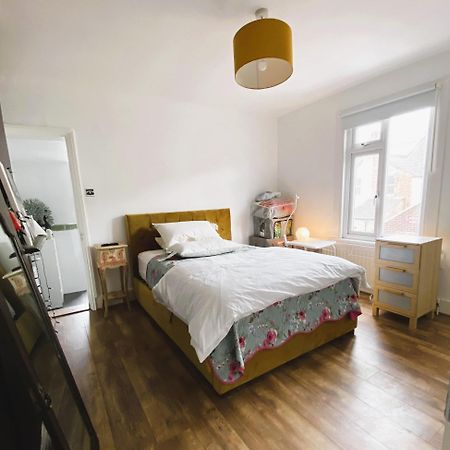 Pond Cottage Пърли Екстериор снимка